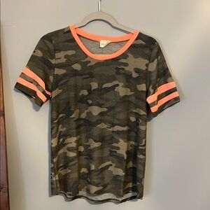 Lovely Melody Green and Orange Short Sleeve Tee
